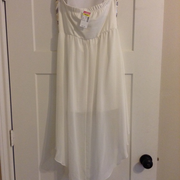 Homecoming/Winter Formal Dress - Picture 4 of 8